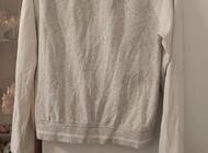 Grajewo ogłoszenia: Sprzedam top rozmiar 164cm cena 10zł i bluzę 152-164cm 15zł - zdjęcie